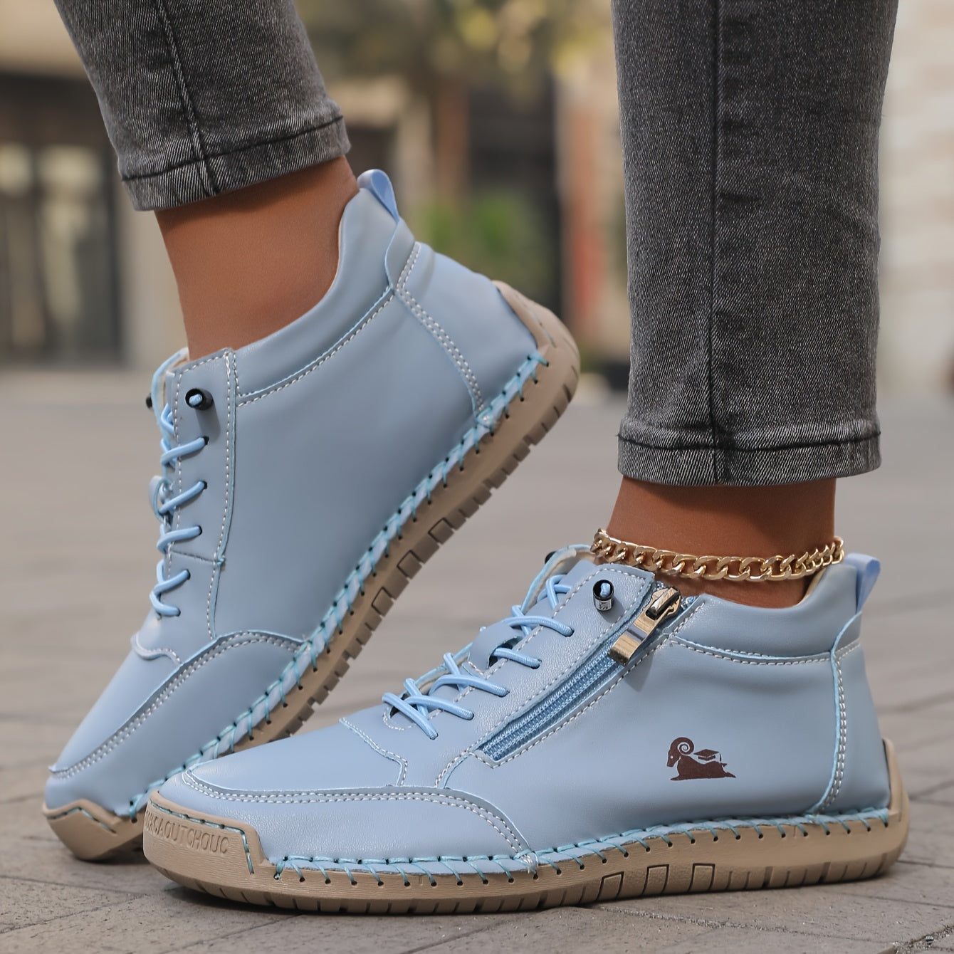 Mila: cómodas zapatillas ortopédicas con cremallera