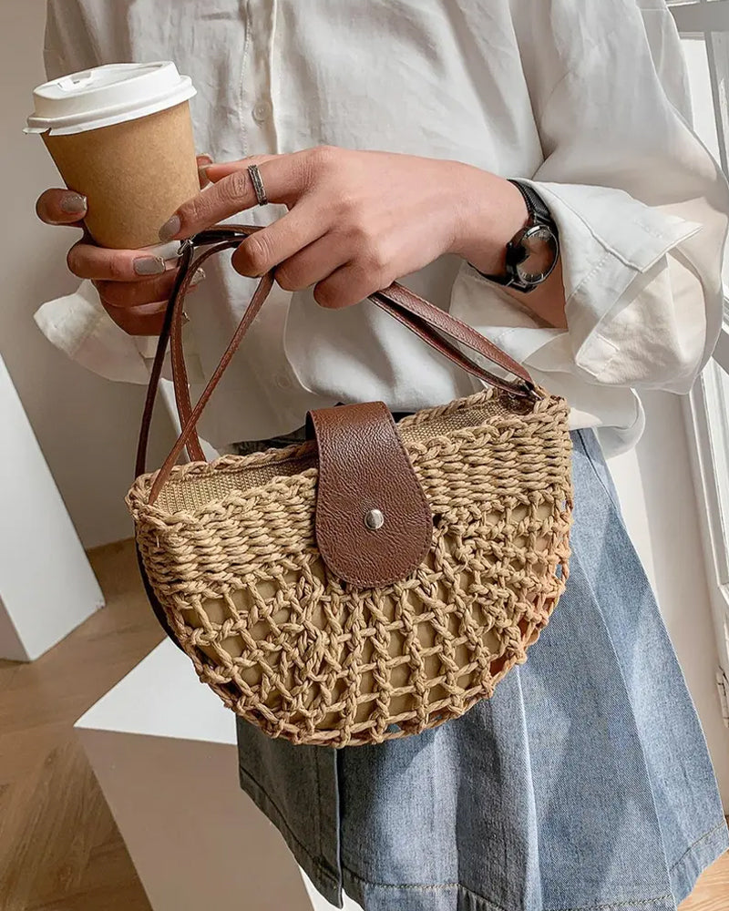 Bolso de paja hueco semicircular de estilo bohemio