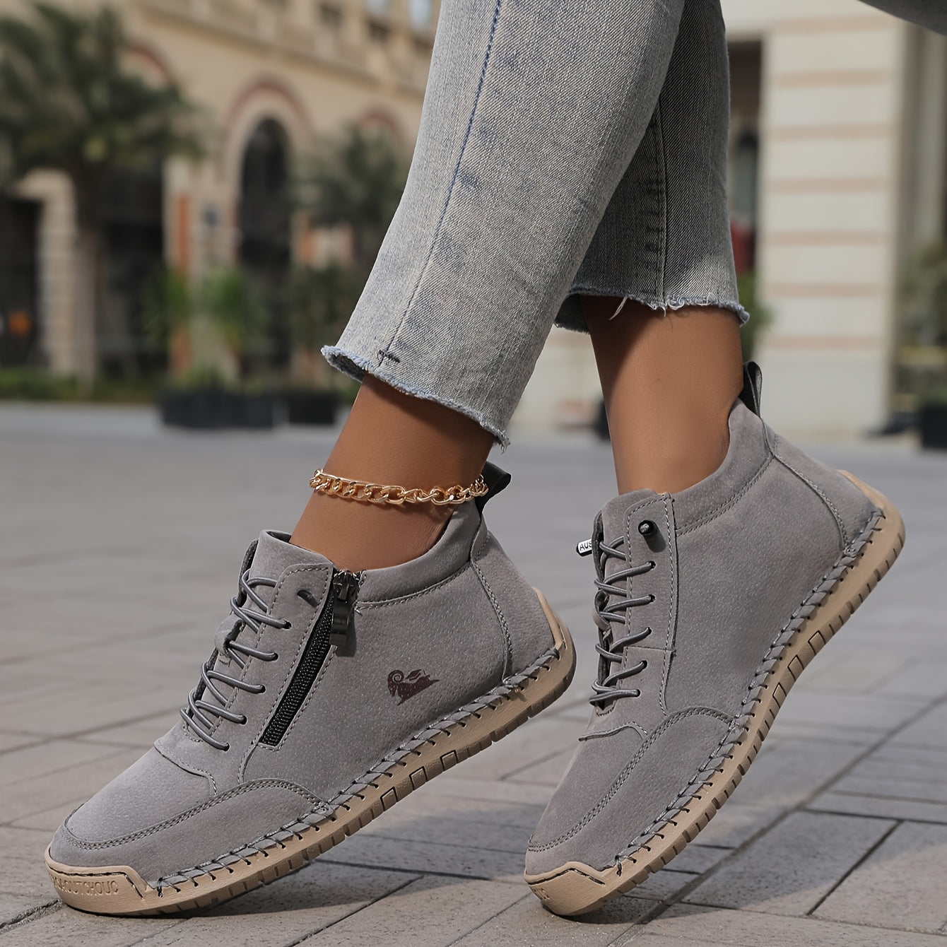 Mila: cómodas zapatillas ortopédicas con cremallera