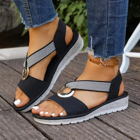 Elegantes sandalias con soporte ajustable