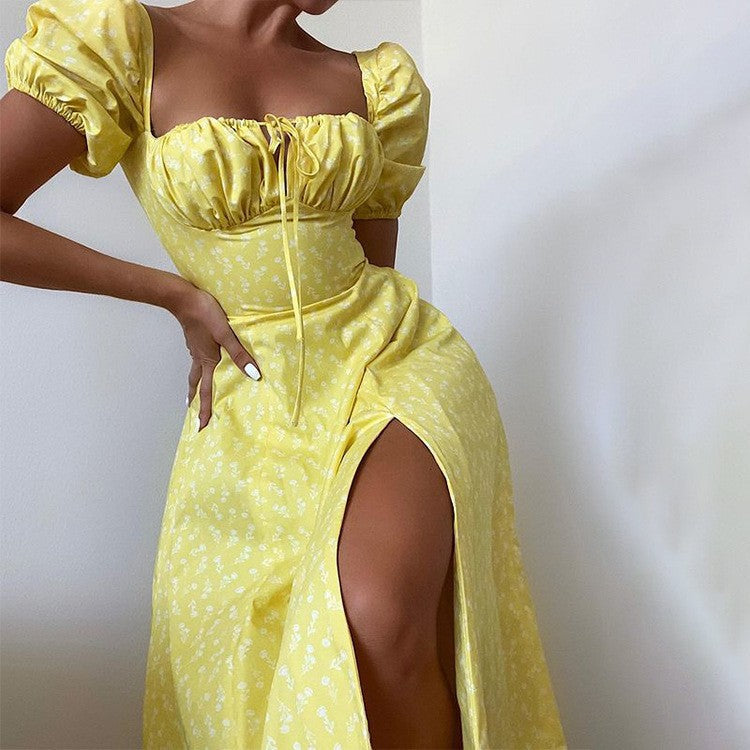 Vestido con mangas abullonadas